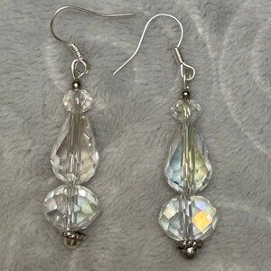 Hand Crafted Facted Crystal Glass Bead Silver Tone Finish Earring Set